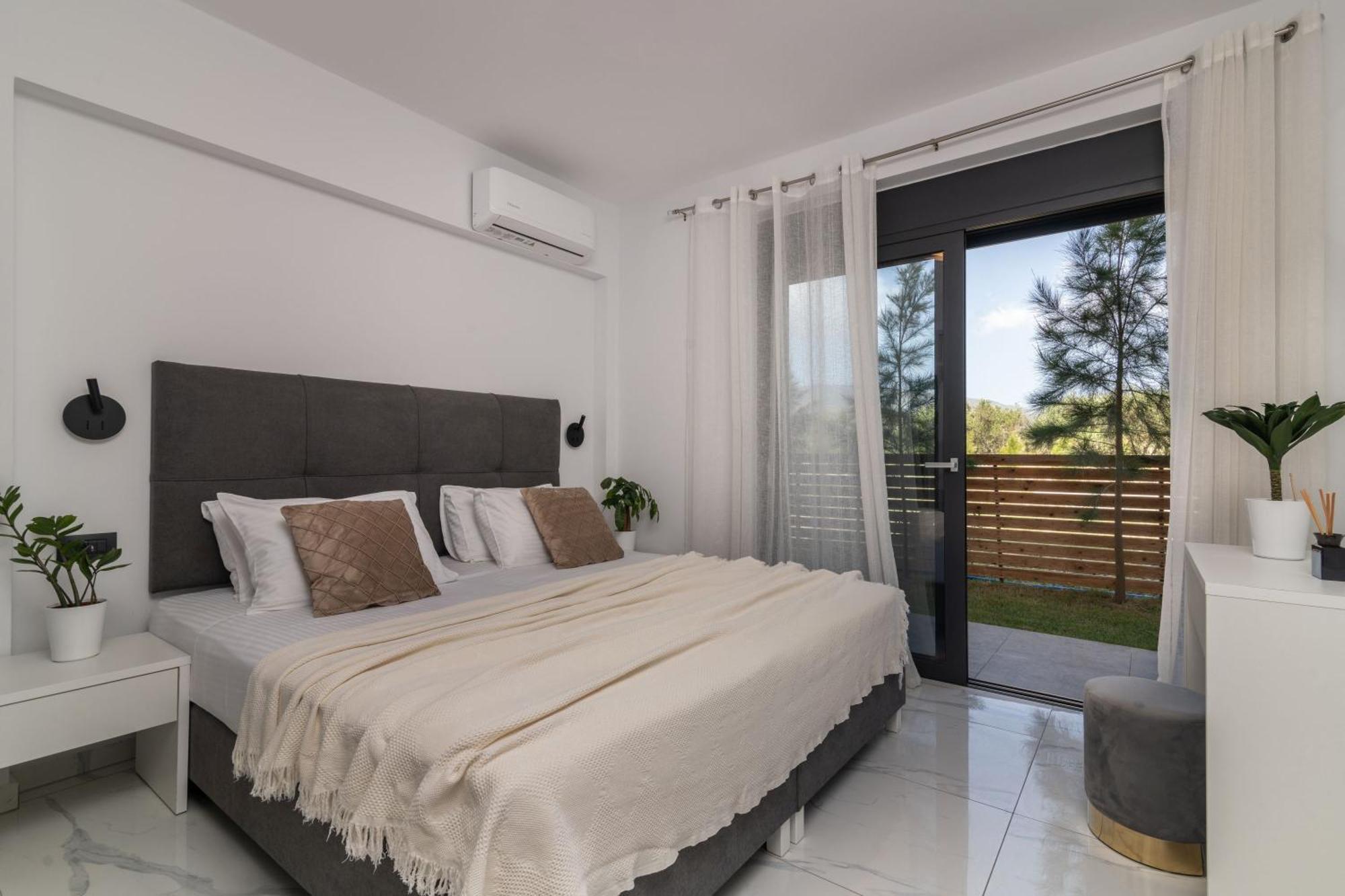 Sunwhite Villas - Private Pool & Cozy Atmosphere, By Zantewize Laganas Buitenkant foto